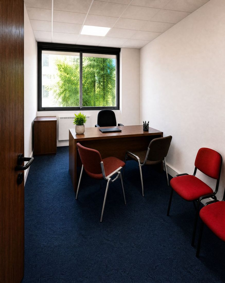 Petit bureau privatif meublé de 12,5 m² à louer à Aubervilliers